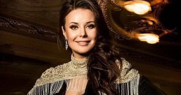  Единственная «Мисс Вселенная» из России: спустя 17 лет. Карьера, муж и дети красавицы Оксаны Федоровой