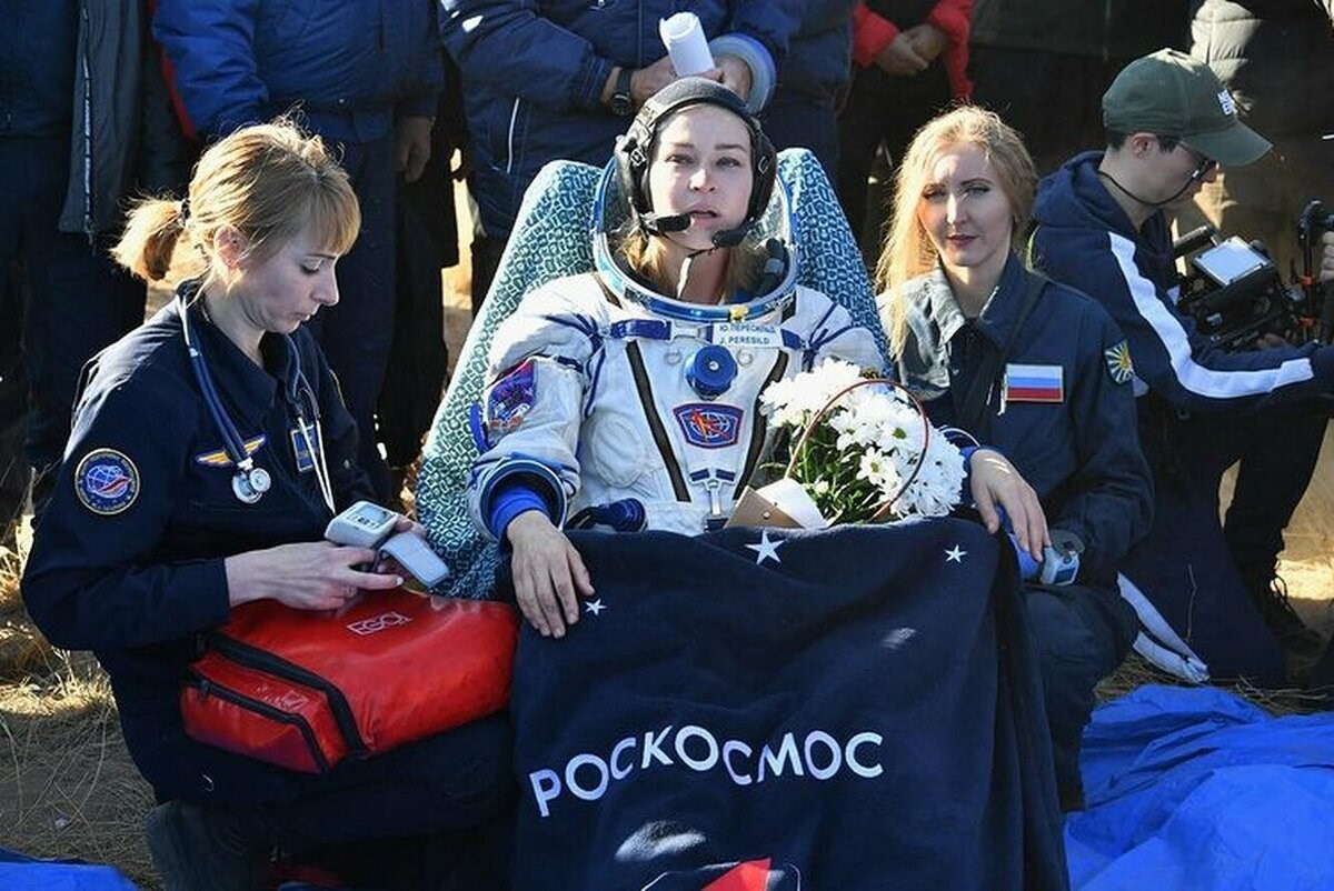 актриса полетела в космос русская фото