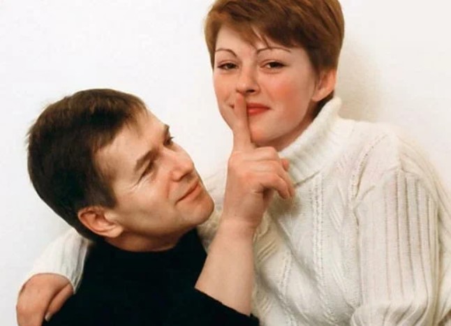 Обрёл счастье с третьей попытки. Как выглядит супруга 68-летнего Игоря Ливанова, которая младше его на 25 лет?