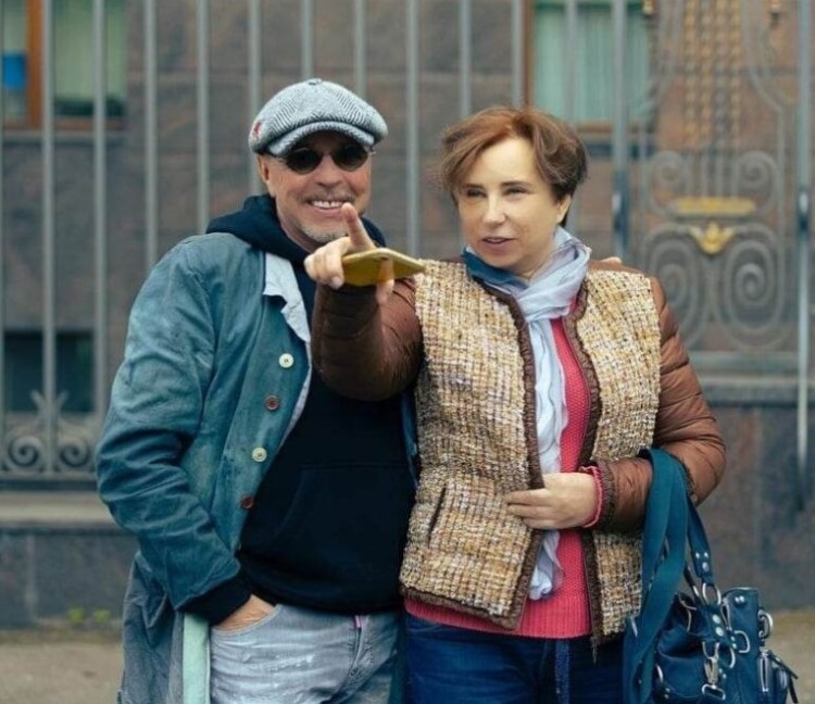 «Мне не нужны чужие женщины, у меня своя идеальная»: Гарик Сукачёв показал свою 61-летнюю супругу