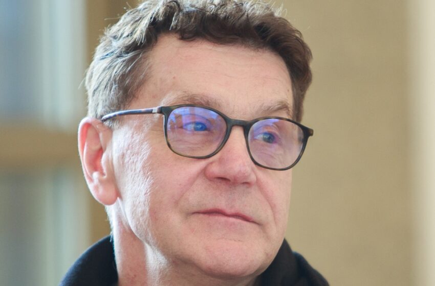 Его жене уже почти 90, но больше 40 лет он хранит ей верность. Как выглядит супруга Маковецкого?