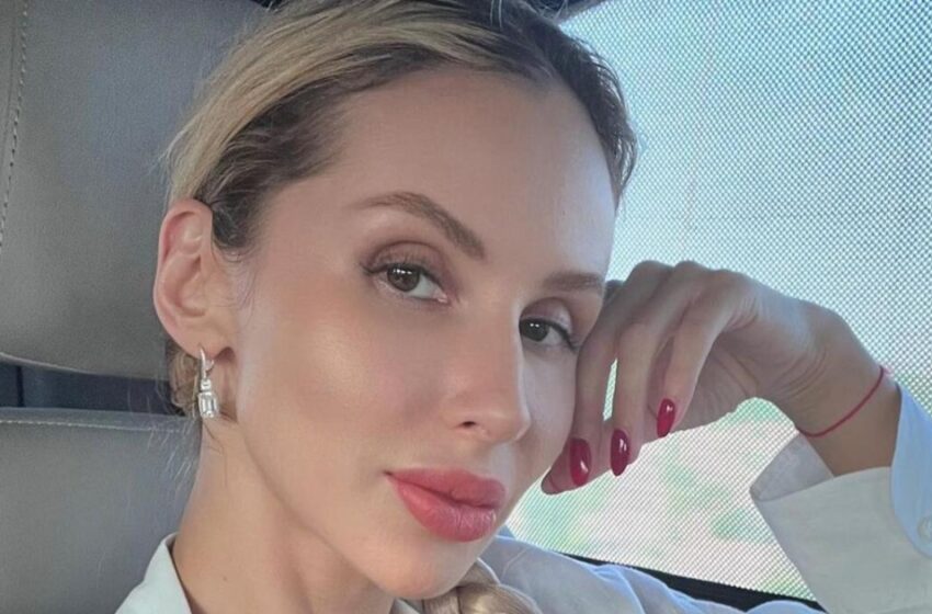  «Красота, переданная в наследство»: Светлана Лобода показала маму и дочерей