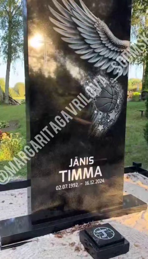 Памятник за 2 млн и молчание бывшей жены. Родные Тиммы вспомнили о баскетболисте, а Седокова вызвала новую волну критики