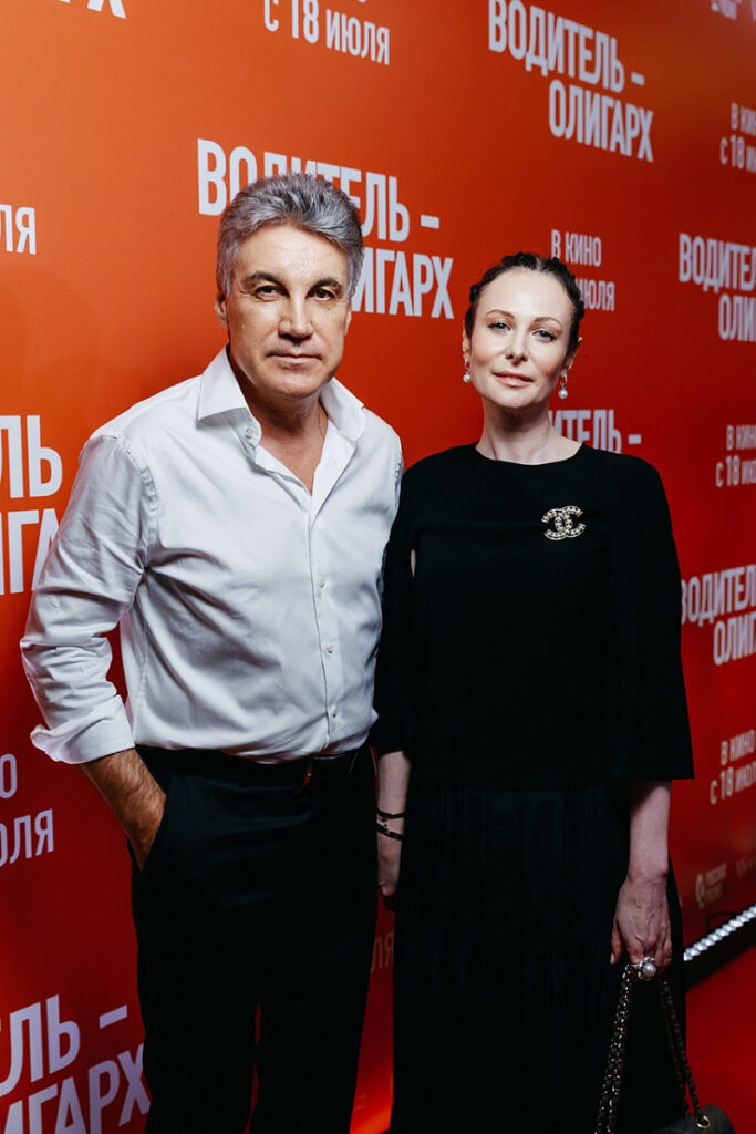 «Не выдержало сердце»: жена ведущего «Человек и закон» переживает тяжёлую утрату после внезапной смерти супруга